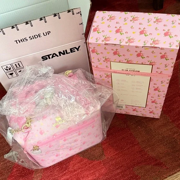 Stanley Pink Floral Insulated Tote and matching 30oz flip straw tumbler - Picture 2 of 4